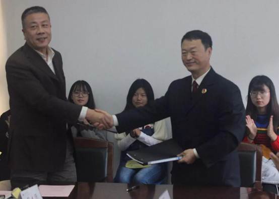 说明:https://mmbiz.qpic.cn/mmbiz_jpg/doHc4NDKvCXpYic9vmvoFCCZjI57FyXDN4Wicvf7aJDr4mQenMxP6I8MIJz6tToibcuhKvicjT7icicXqy2tzOnU4WRg/0?wx_fmt=jpeg