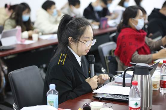 说明:F:\民法学研究会与应用研究中心\民法学分会2021年会\新闻照片\IMGL0022.JPG