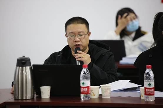说明:F:\民法学研究会与应用研究中心\民法学分会2021年会\新闻照片\IMGL0008.JPG