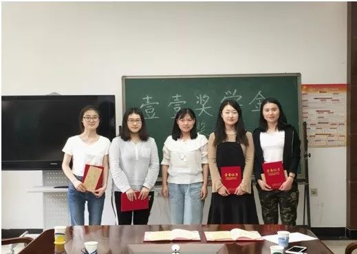 说明:https://mmbiz.qpic.cn/mmbiz_jpg/doHc4NDKvCUvbKFGahbJXEOb7DdTXIW2RIXASnohkeCydsw5VicibYfMbGMznPZzVa38Opuxmww4MJdDYwoF7hdQ/640?wx_fmt=jpeg