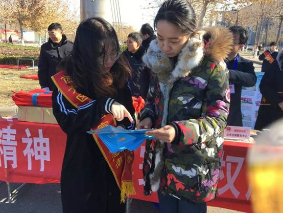 说明:https://mmbiz.qlogo.cn/mmbiz_png/doHc4NDKvCUibacYDIJqeiblB2UmpfibVJiahyQWFZuT3bNcnJwJUiadcfYFrocIXpU9aicJLQtfsCKicRAZstUQ5Z8mg/0?wx_fmt=png