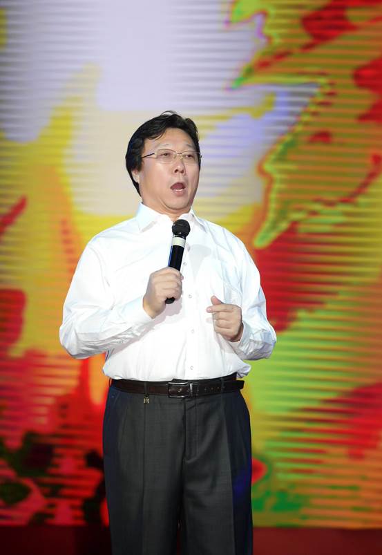 说明:李华典