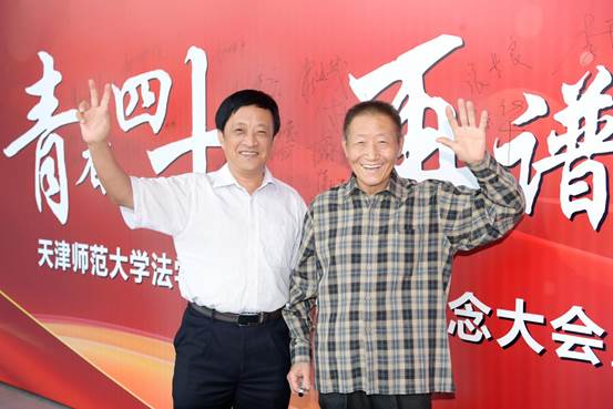 说明:梁、陈